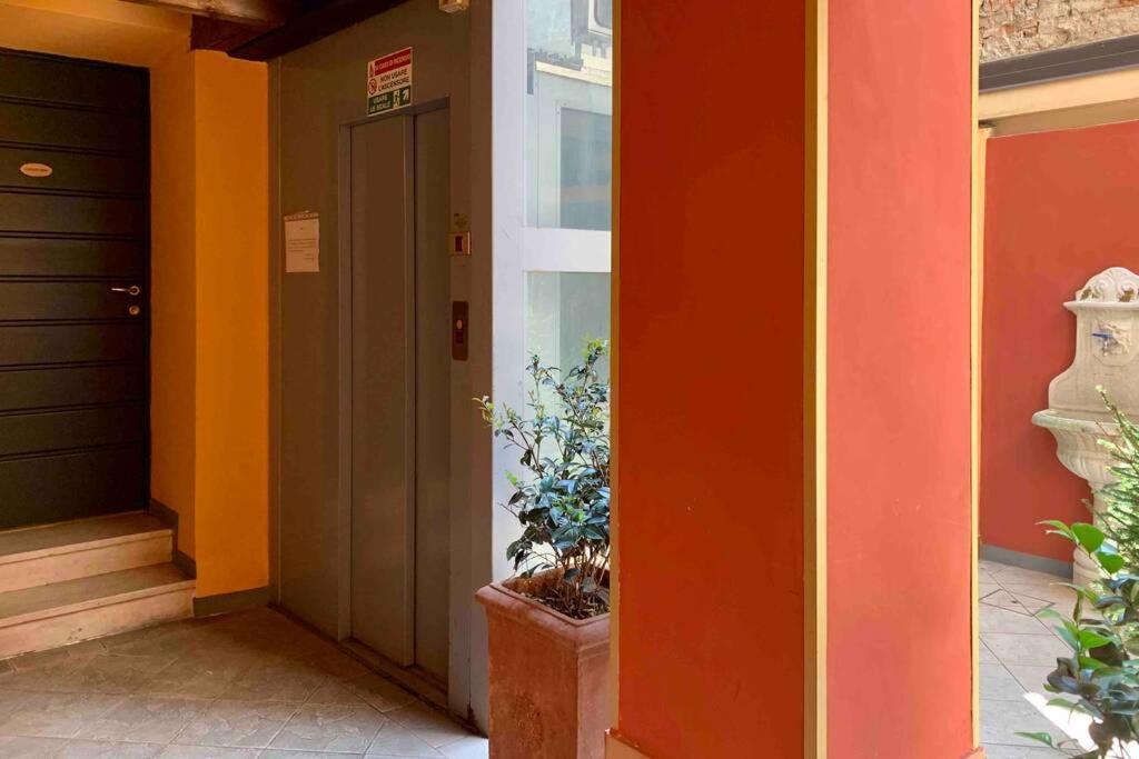 Da Mari2 - Adorable Studio - Cir 017029 Cni00115 Apartment Brescia Ngoại thất bức ảnh